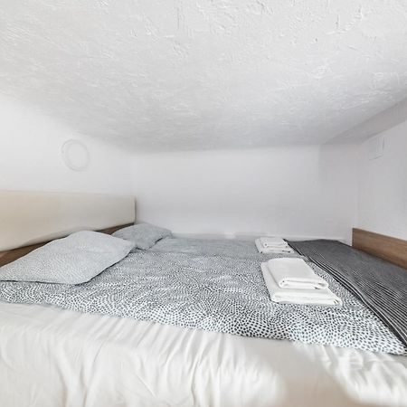Micro Apartments 2,5 Qm - Najmniejsze Apartamenty Swiata 2,5 Mkw كراكوفيا المظهر الخارجي الصورة