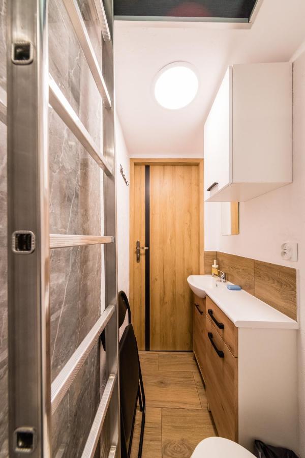 Micro Apartments 2,5 Qm - Najmniejsze Apartamenty Swiata 2,5 Mkw كراكوفيا المظهر الخارجي الصورة